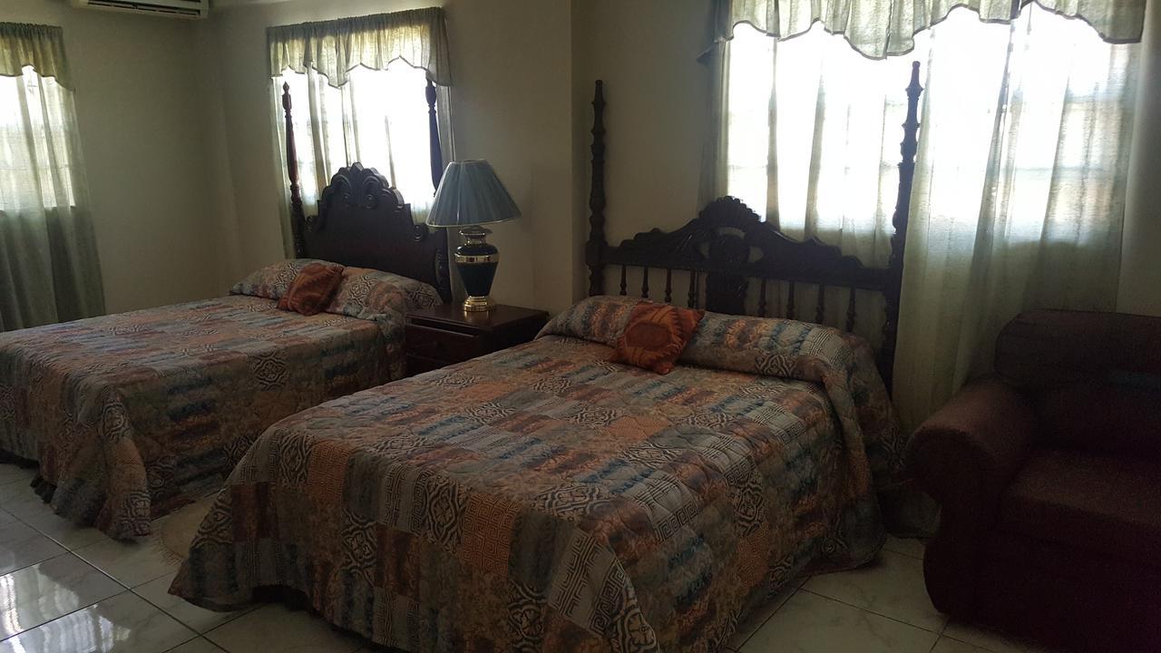 The Royal Kensington Villa Montego Bay Eksteriør bilde